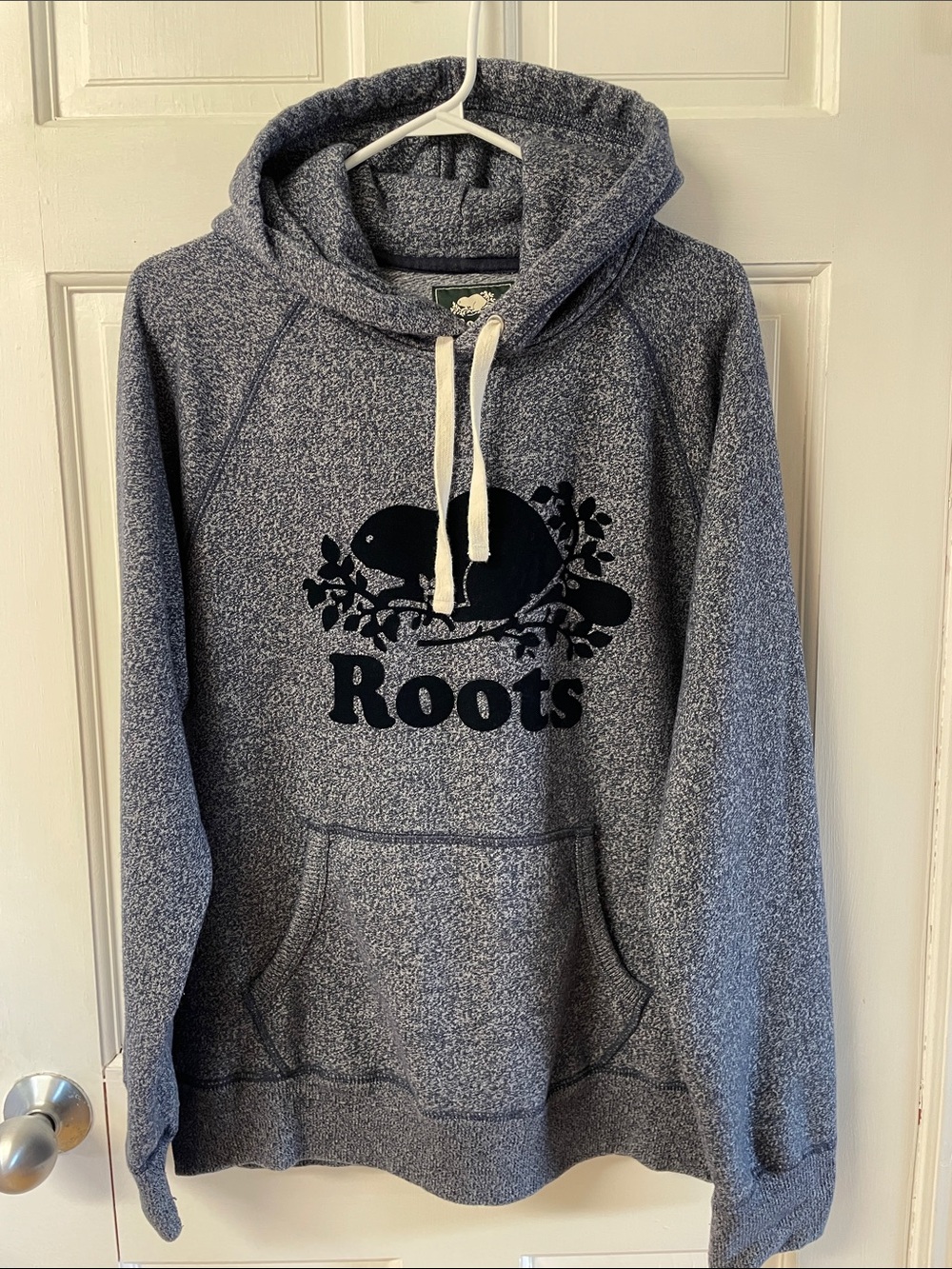 Roots unisex salt and pepper blue logo hoodie men’s M and women’s L